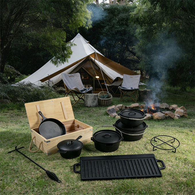 Camping-Kochgeschirr-Set aus Gusseisen